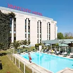 מלון Mercure Palais Des Sports 4*