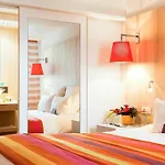 מלון Mercure Palais Des Sports 4*