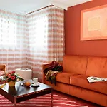 Mercure Palais Des Sports מלון