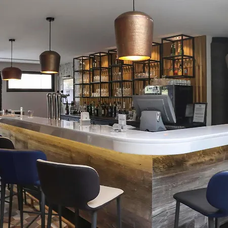 Szálloda Mercure Palais Des Sports 4*