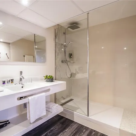 Mercure Palais Des Sports 4*