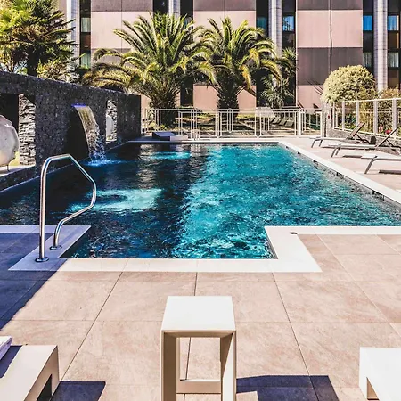 מלון Mercure Palais Des Sports 4*