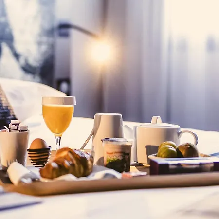 Mercure Palais Des Sports 4*