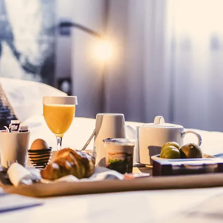 Mercure Palais Des Sports 4*