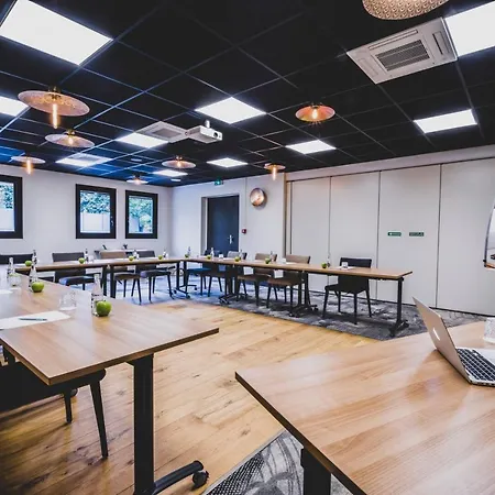 Szálloda Mercure Palais Des Sports 4*