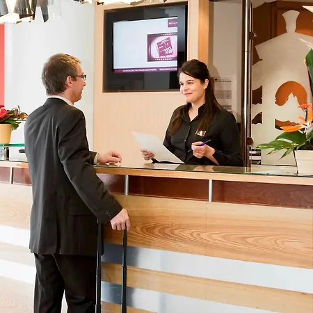 Mercure Palais Des Sports Hotel 4*