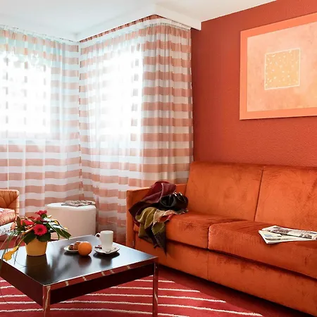 Mercure Palais Des Sports Hotel