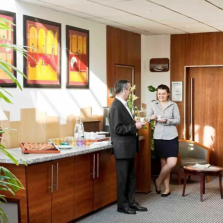 Mercure Palais Des Sports Hotel