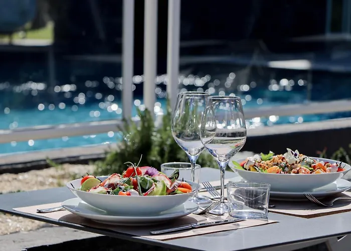 מלון Mercure Palais Des Sports פאו