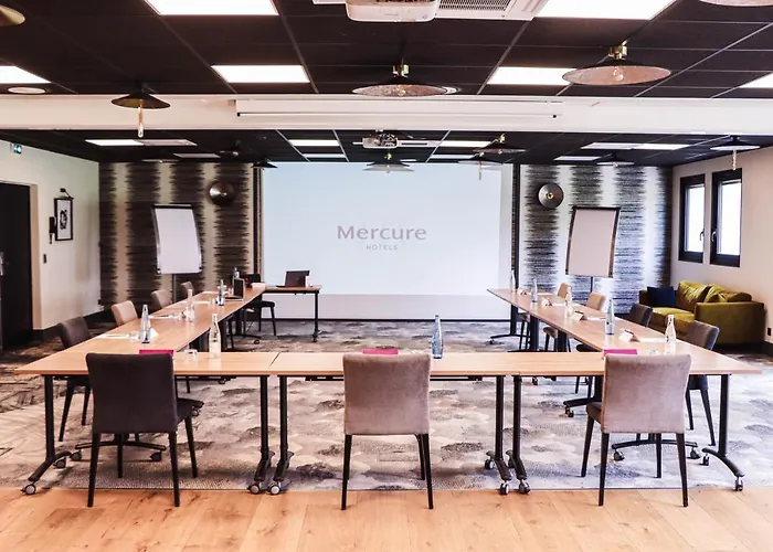 Mercure Palais Des Sports מלון 4*