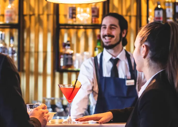 מלון Mercure Palais Des Sports פאו