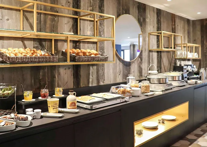 Mercure Palais Des Sports 호텔 4*