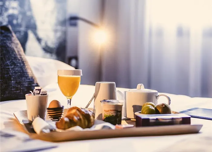 מלון Mercure Palais Des Sports