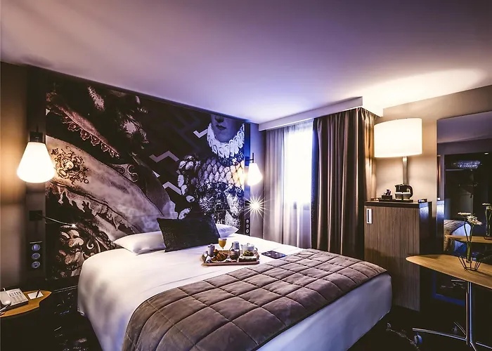 Mercure Palais Des Sports 4*