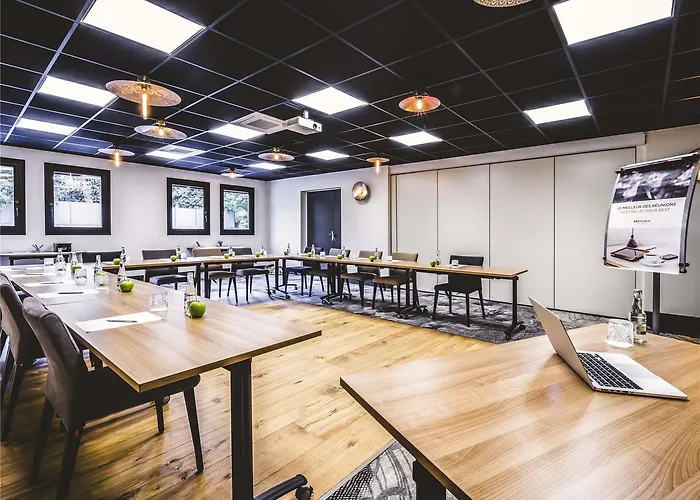 Mercure Palais Des Sports