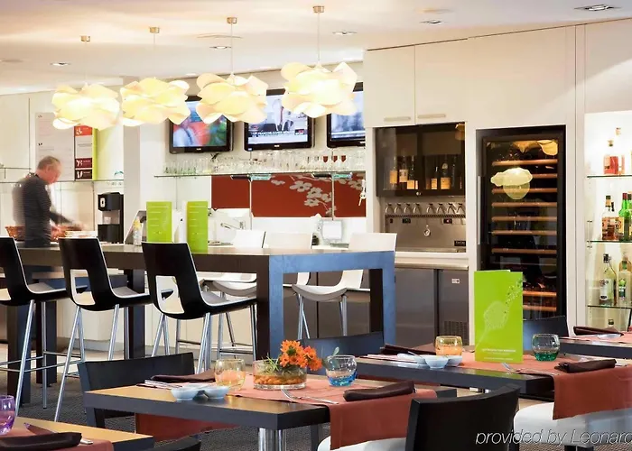 Mercure Palais Des Sports מלון פאו