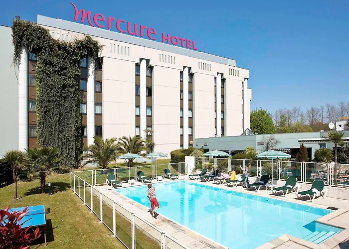 Hotel Mercure Palais Des Sports 4*