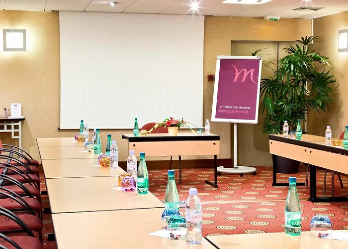Mercure Palais Des Sports Hotel 4*