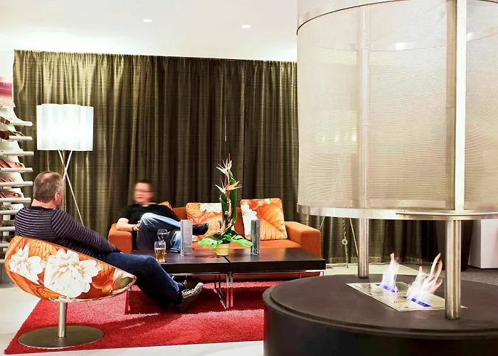 Mercure Palais Des Sports Hotel 4*