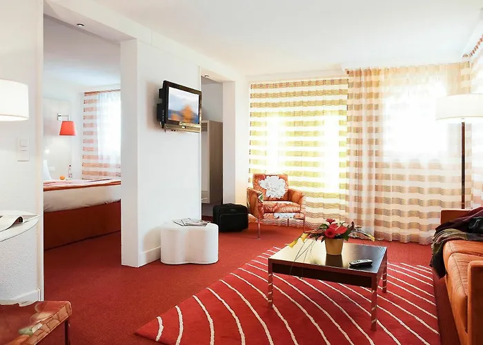 מלון Mercure Palais Des Sports פאו